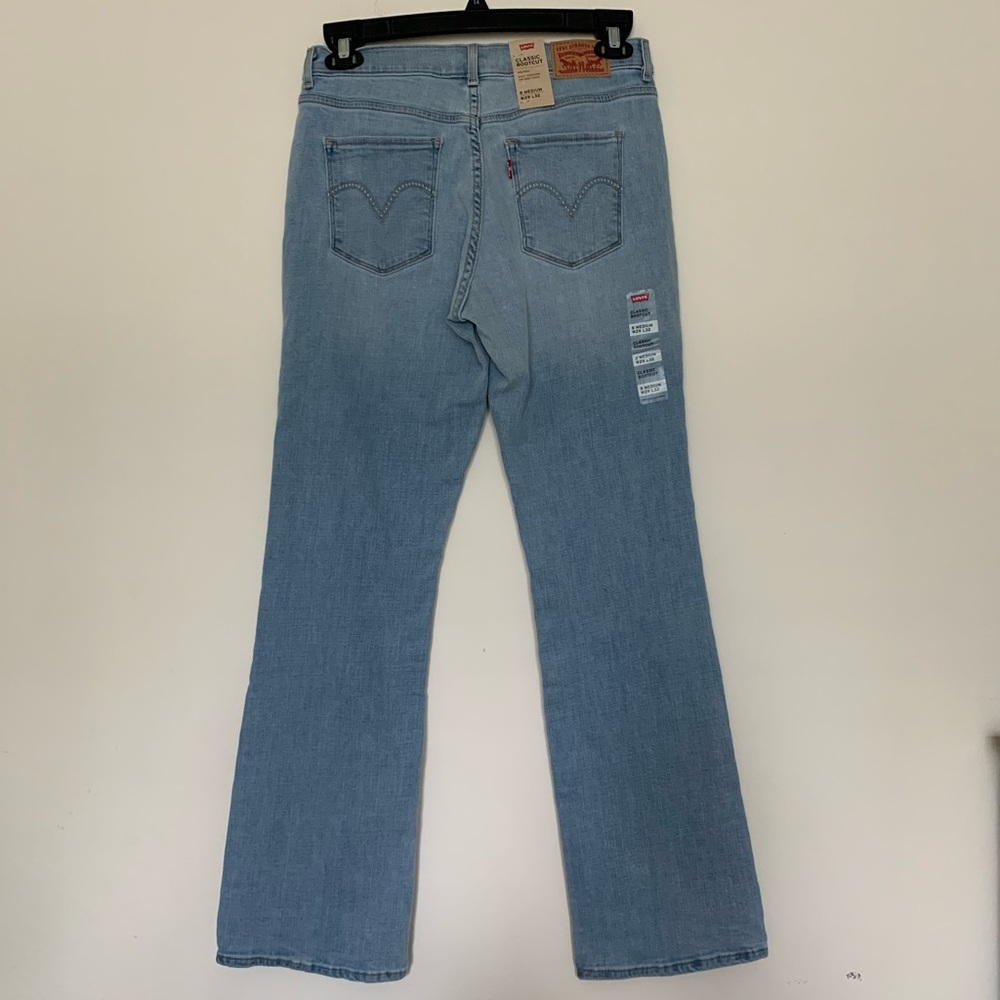 Levi’s Mid Rise Classic Bootcut Jeans - Picture 7 of 13